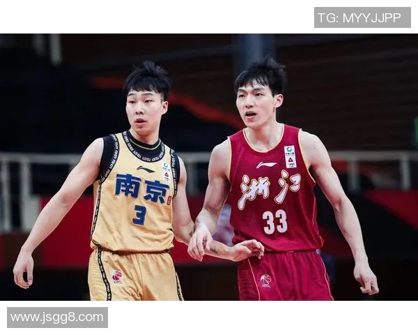 南京羽毛球队在精英赛积分榜上以66分稳居第一名展现强劲实力