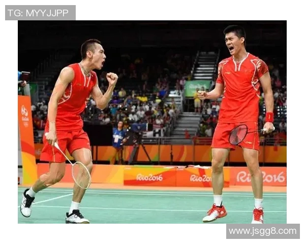 成都羽毛球队与南京羽毛球队赛后复盘速度对决的精彩瞬间分析