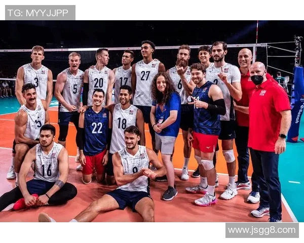 武汉足球队以52分稳居大师赛积分榜首位争夺冠军希望依然强烈 武汉足球队以52分稳居大师赛积分榜首位争夺冠军希望依然强烈