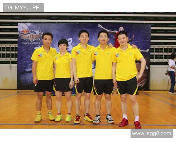 深圳羽毛球队包夹战术解析与实战应用探讨