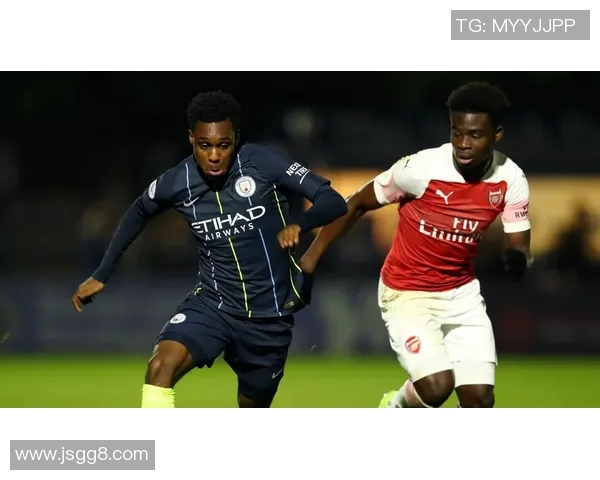 瑞典足球新星年仅18岁展现惊人天赋引发全球关注 瑞典足球新星年仅18岁展现惊人天赋引发全球关注