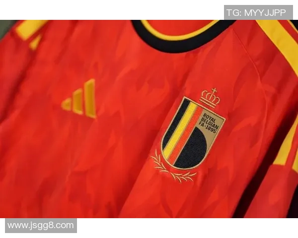 足球明星文创产品的魅力与创新探索让我们重新定义球迷文化与生活方式 足球明星文创产品的魅力与创新探索让我们重新定义球迷文化与生活方式